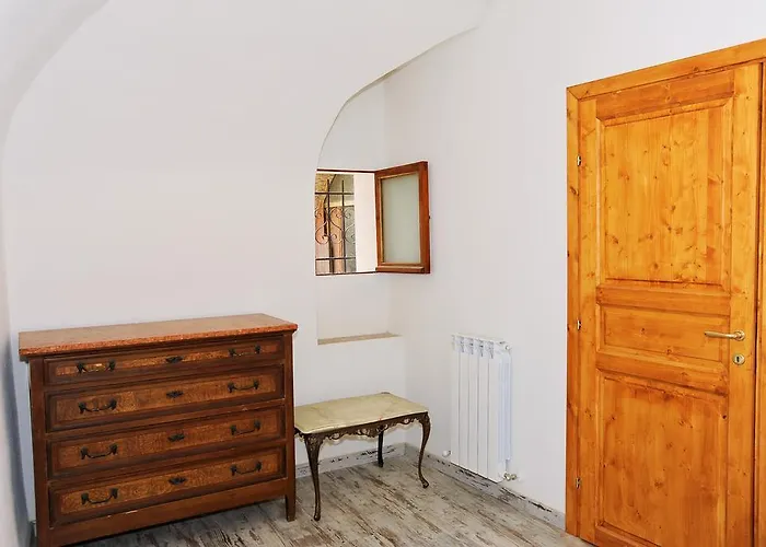 Daire Medieval House *